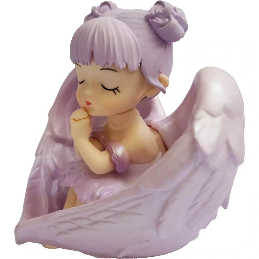 فیگور فرشته با حالت چهره آرام و دست زیر چانه
