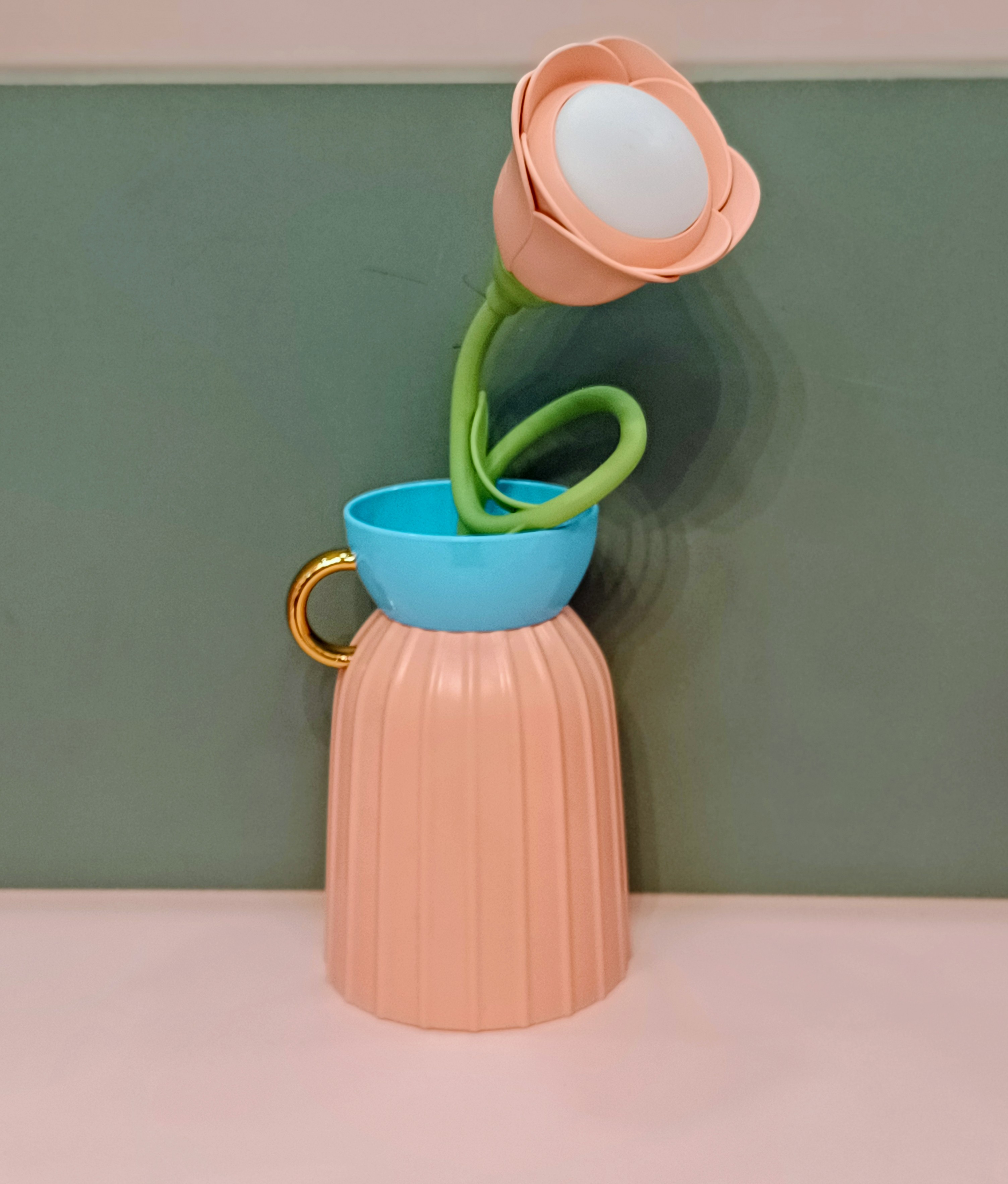 چراغ خواب شارژی طرح گل با گلدان‌های رنگی و گل‌های فانتزی