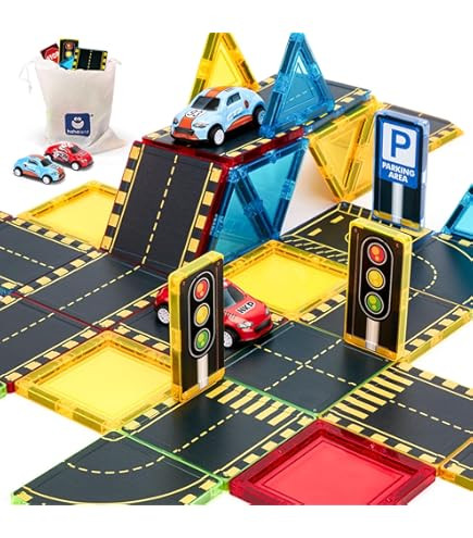 مگنت تایل شهرسازی اوریجینال ۳۹ قطعه با تایلهای جاده، علائم راهنمایی و قطعات شهری؛ مناسب ساخت صحنههای شهرسازی و بازی آموزشی برای کودکان ۳ سال به بالا.