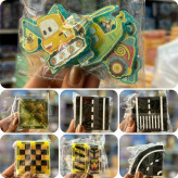 مگنت تایل شهرسازی اوریجینال ۳۹ قطعه با تایلهای جاده، علائم راهنمایی و قطعات شهری؛ مناسب ساخت صحنههای شهرسازی و بازی آموزشی برای کودکان ۳ سال به بالا.