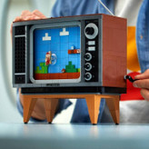 لگو سوپرماریو مدل Nintendo Entertainment System کد 25266؛ اسباببازی ساختنی و کلکسیونی کنسول نینتندو و تلویزیون قدیمی مناسب دکور.